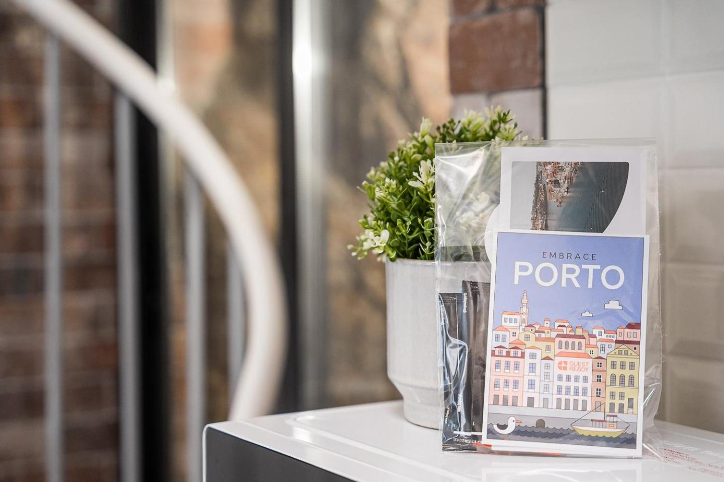 Guestready - Serene Hideout In Downtown Porto Exterior foto