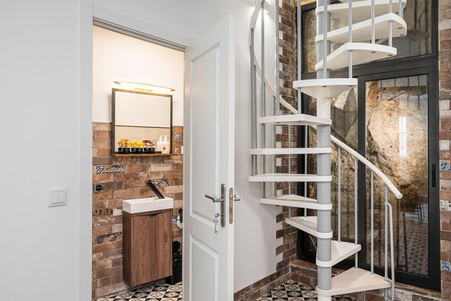 Guestready - Serene Hideout In Downtown Porto Exterior foto